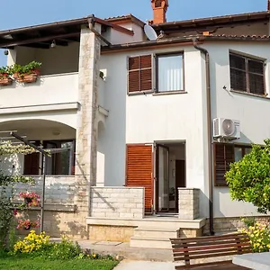  Apartament Nena